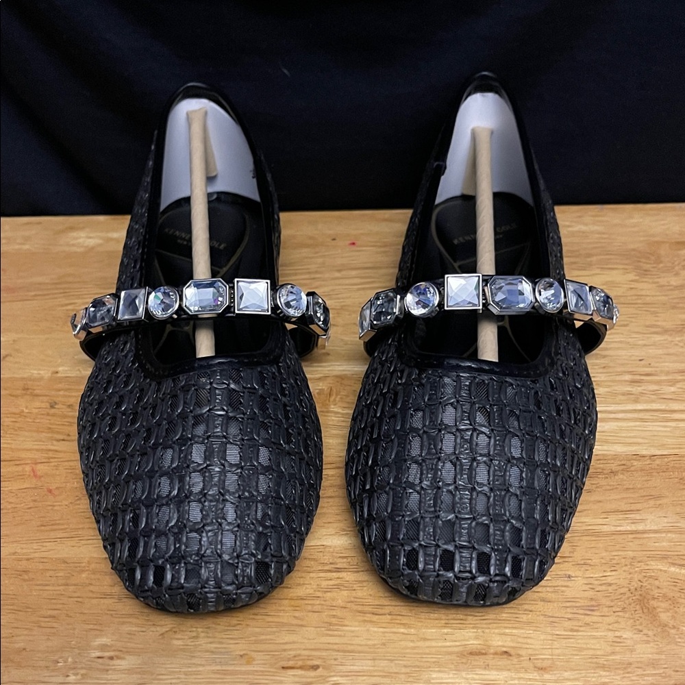 Kennth Cole Elegant Black Textured Women's Shoes